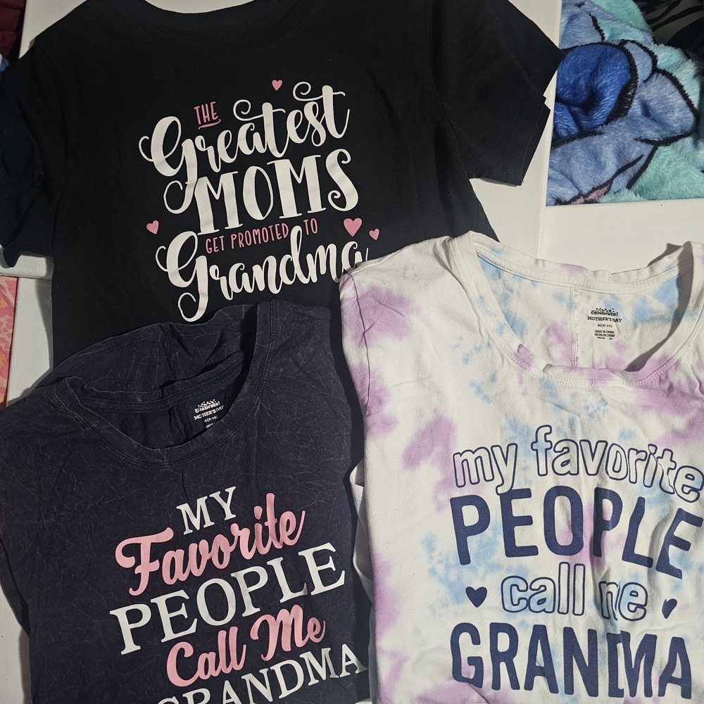 Grandma Themed T-Shirts - Lot - Picture 1 of 7